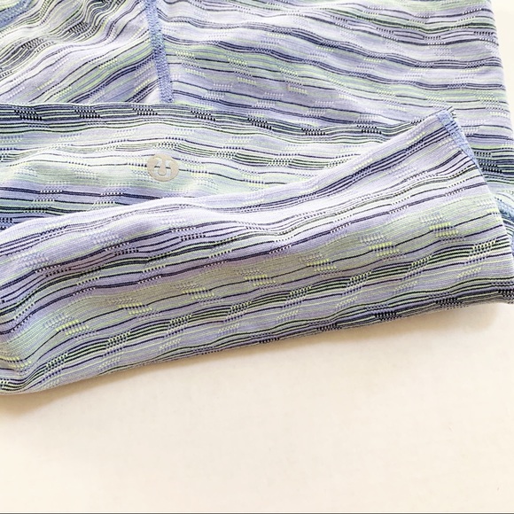 ❤️SOLD Lululemon Striped Booty Shorts - Picture 3 of 3